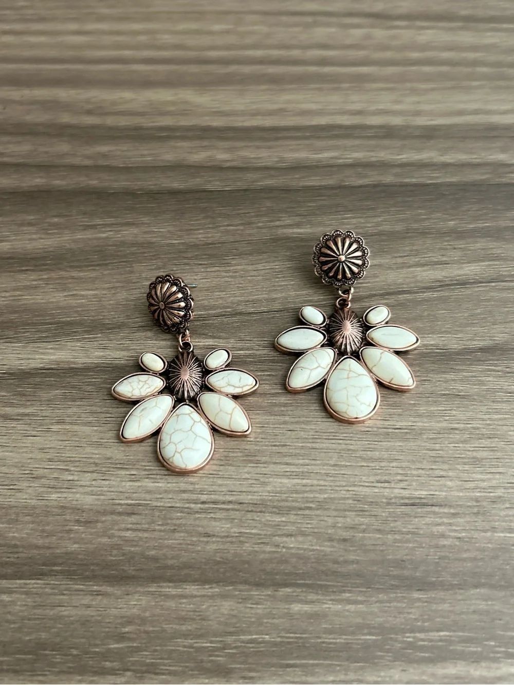 Boho flower earrings Q1223